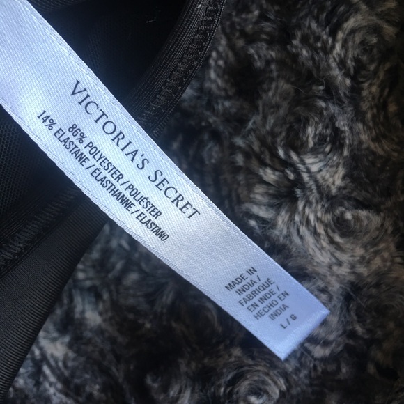 Victoria's Secret The Player Sports Bra - Picture 4 of 4